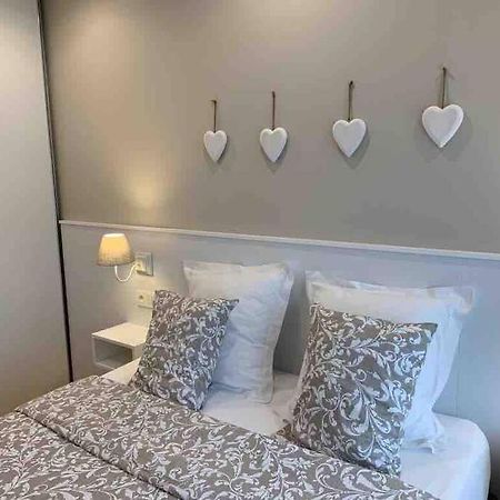 Les Rhododendrons Apartment เวมส์ ภายนอก รูปภาพ